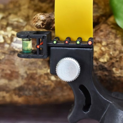 Prastie de vanatoare in aer liber, tinta laser si nivela, elastic latex