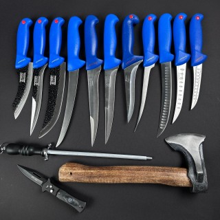 Set macelarie 13 piese, Toporisca 28cm si 3 cutite fier forjat, 8 cutite inox + pila ascutit, maner ABS albastru + CADOU Briceag MPAB