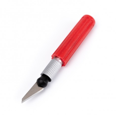 Set dalti pentru sculptura lemn, 16 piese: 3 manere si 13 lame interschimbabile